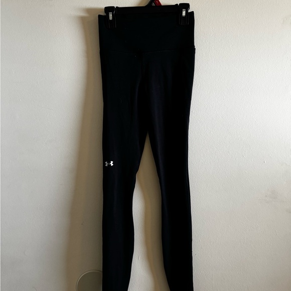 Under Armour Pants - Under Armour Black High-Rise Workout Leggings